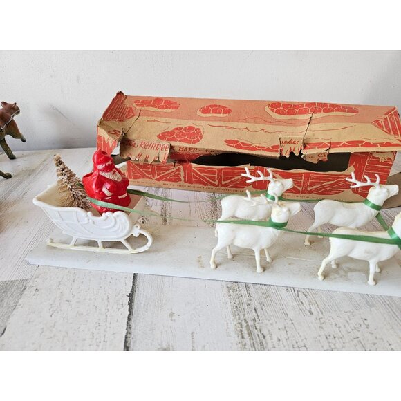 Vintage Irwin plastic reindeer sleigh Santa decor as is antique - Picture 6 of 10